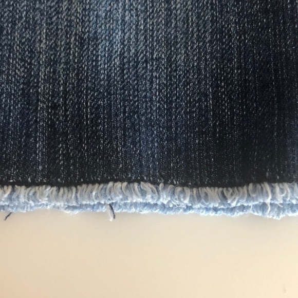 Gap Limited Edition Cut Off Low Rise 10”Bermuda Jean Shorts 24/0 - Picture 6 of 8